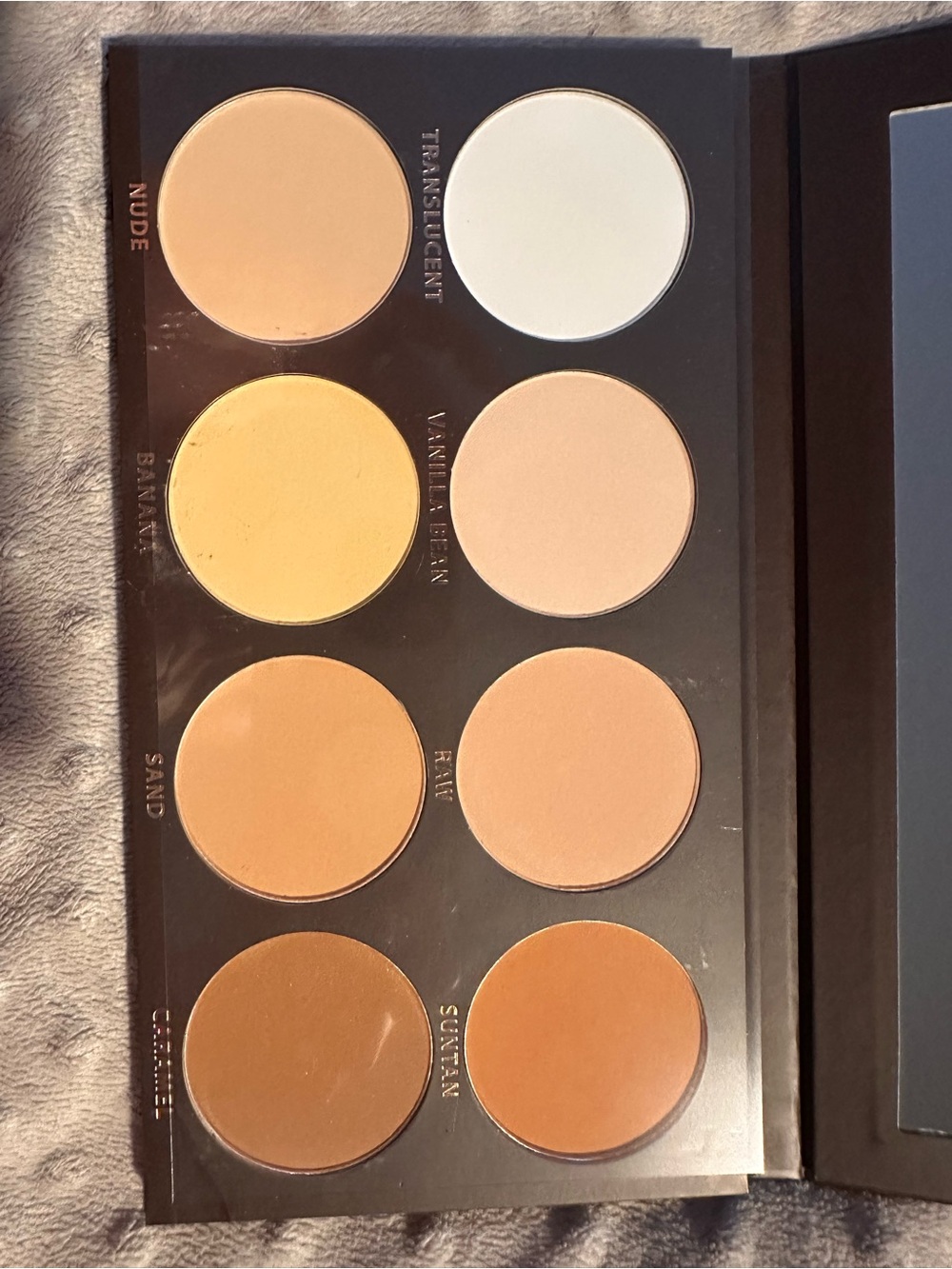 Neutral Multi-Shade Contour & Highlight Palette — Warm Beige, Cream, Tan, Brown